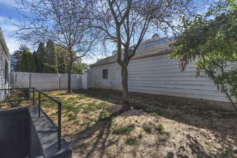 Tiny photo for 2227 Zollinger Road, Columbus, OH 43221 (MLS # 225037574)