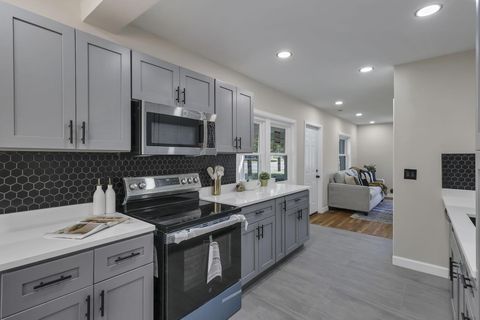 Tiny photo for 2227 Zollinger Road, Columbus, OH 43221 (MLS # 225037574)