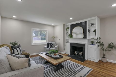 Tiny photo for 2227 Zollinger Road, Columbus, OH 43221 (MLS # 225037574)