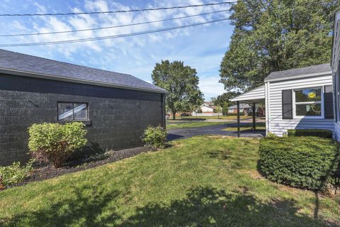 Tiny photo for 2227 Zollinger Road, Columbus, OH 43221 (MLS # 225037574)