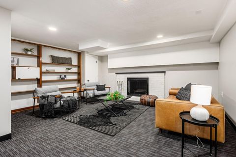 Tiny photo for 117 Postle Boulevard, Columbus, OH 43228 (MLS # 225040604)