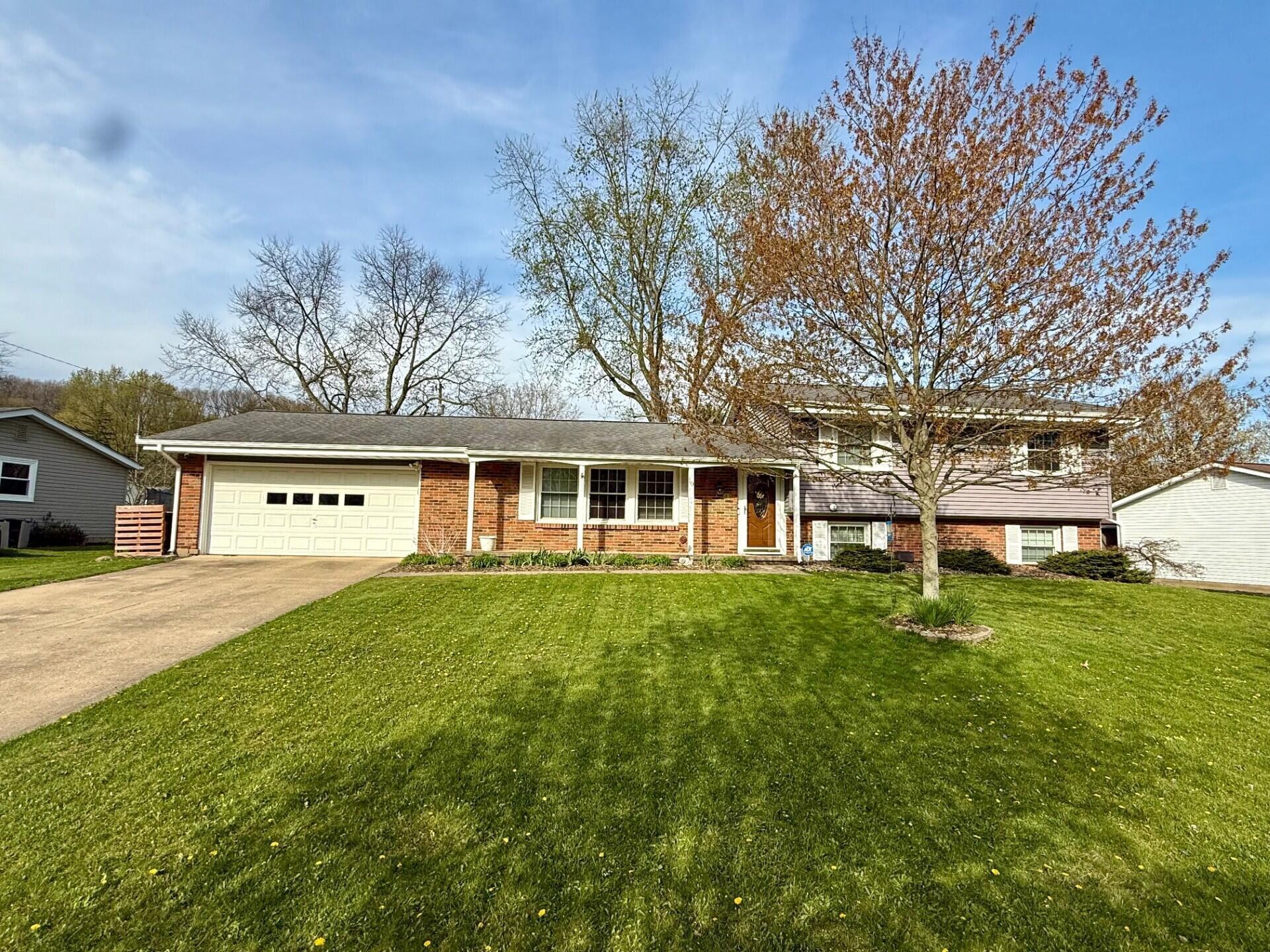 10 Craig Drive, Mount Vernon, Ohio image 1