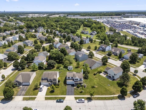 Tiny photo for 3194 Sitka Spruce Drive, Grove City, OH 43123 (MLS # 226036366)