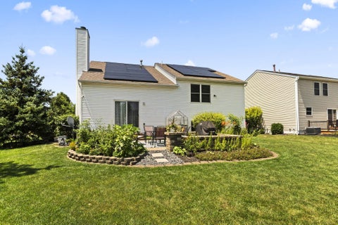 Tiny photo for 3194 Sitka Spruce Drive, Grove City, OH 43123 (MLS # 226036366)