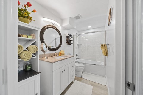 Tiny photo for 3194 Sitka Spruce Drive, Grove City, OH 43123 (MLS # 226036366)