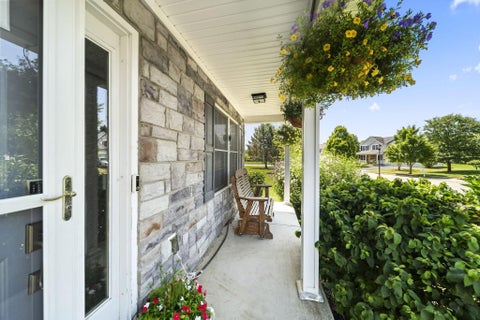 Tiny photo for 3194 Sitka Spruce Drive, Grove City, OH 43123 (MLS # 226036366)