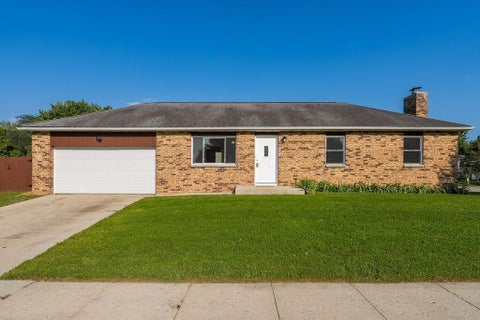 Homes For Sale - 1504 Red Leaf Lane<br/> Columbus, OH 43223