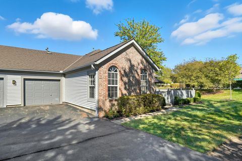 Tiny photo for 301 Villa Oaks Lane, Columbus, OH 43230 (MLS # 225037385)