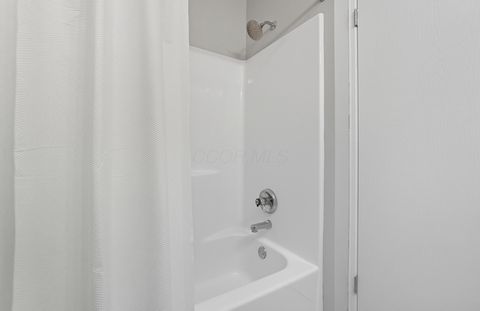 Tiny photo for 301 Villa Oaks Lane, Columbus, OH 43230 (MLS # 225037385)