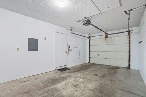 Tiny photo for 301 Villa Oaks Lane, Columbus, OH 43230 (MLS # 225037385)