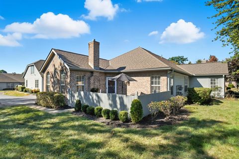 Tiny photo for 301 Villa Oaks Lane, Columbus, OH 43230 (MLS # 225037385)