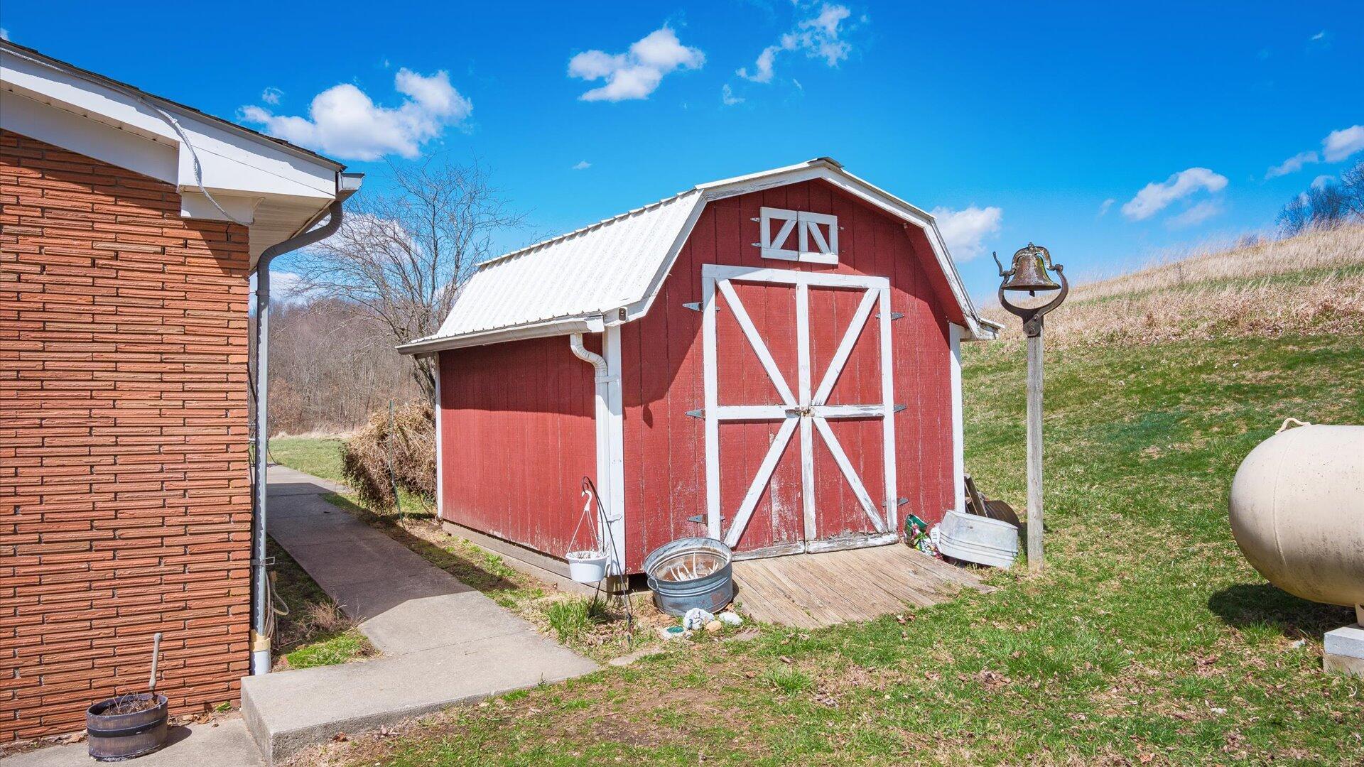 8236 Pleasant Valley Road, Frazeysburg, Ohio image 24