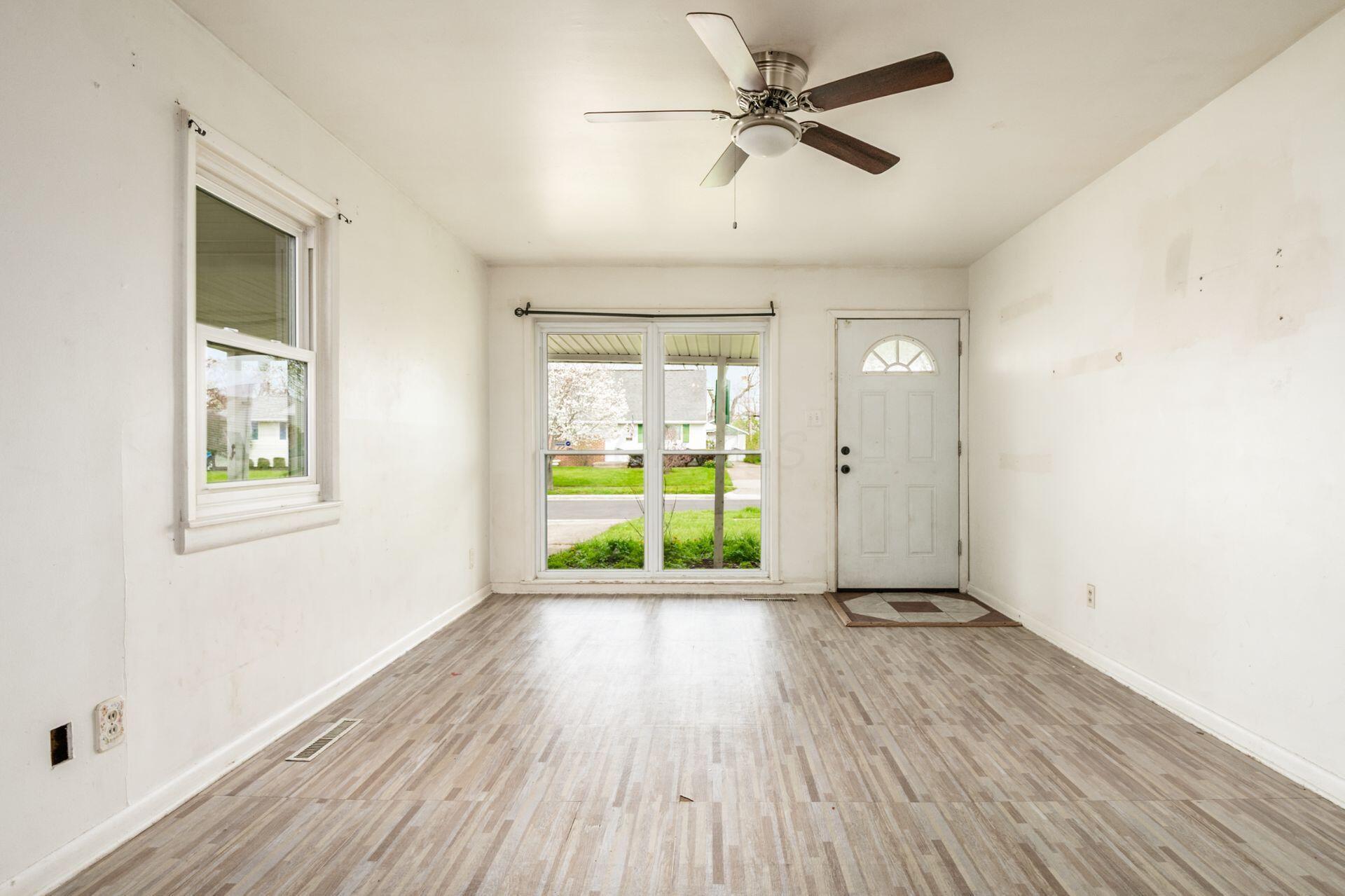 4315 Brookgrove Drive, Grove City, Ohio image 12