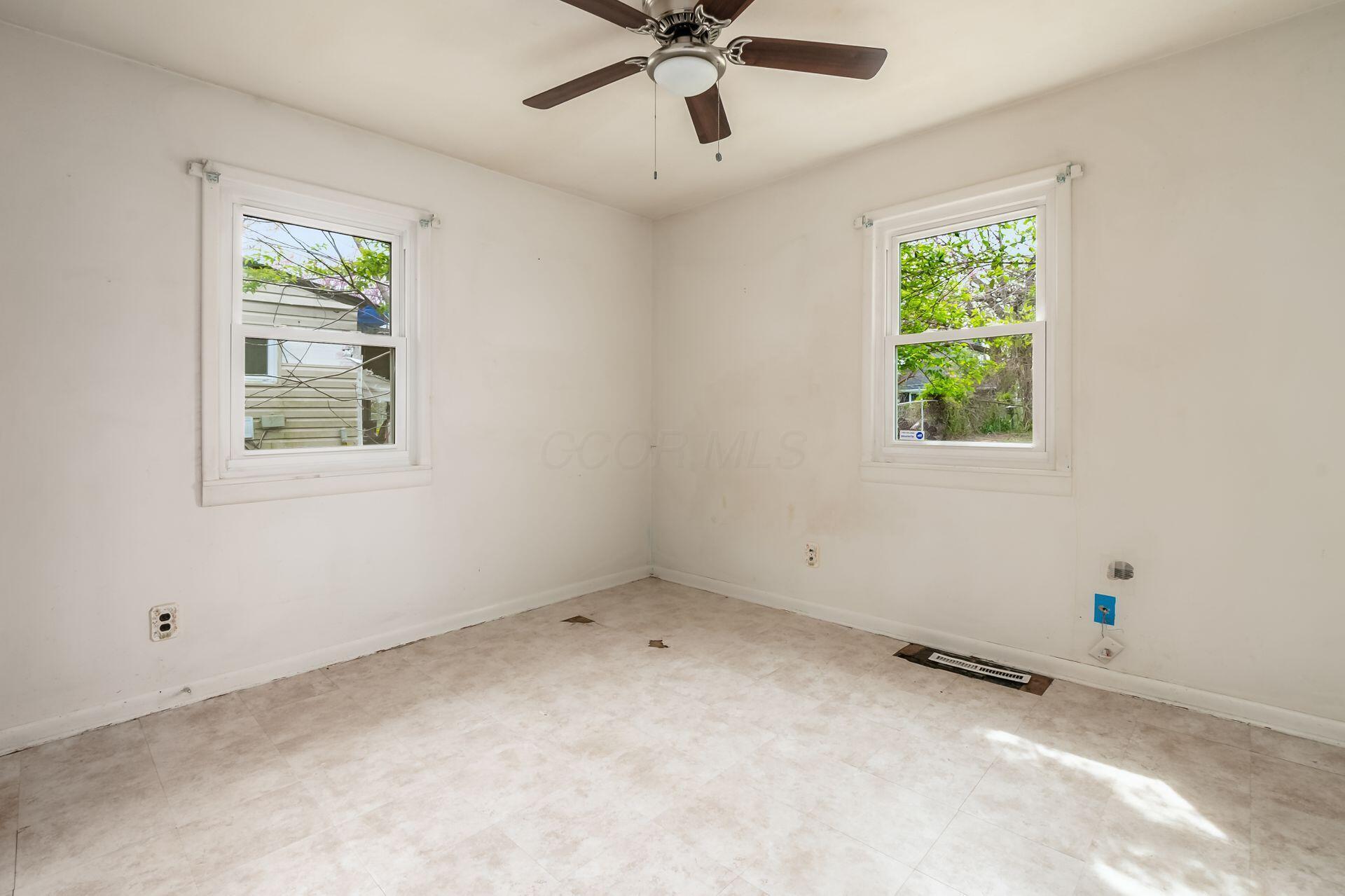 4315 Brookgrove Drive, Grove City, Ohio image 22