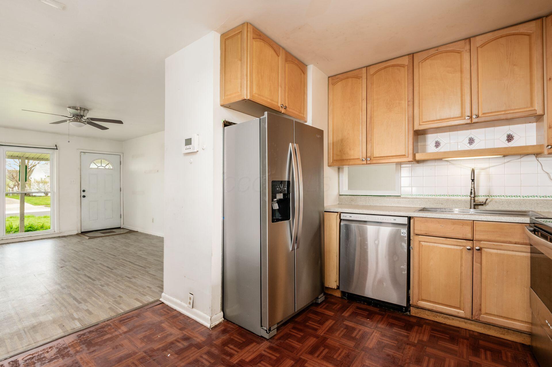 4315 Brookgrove Drive, Grove City, Ohio image 15