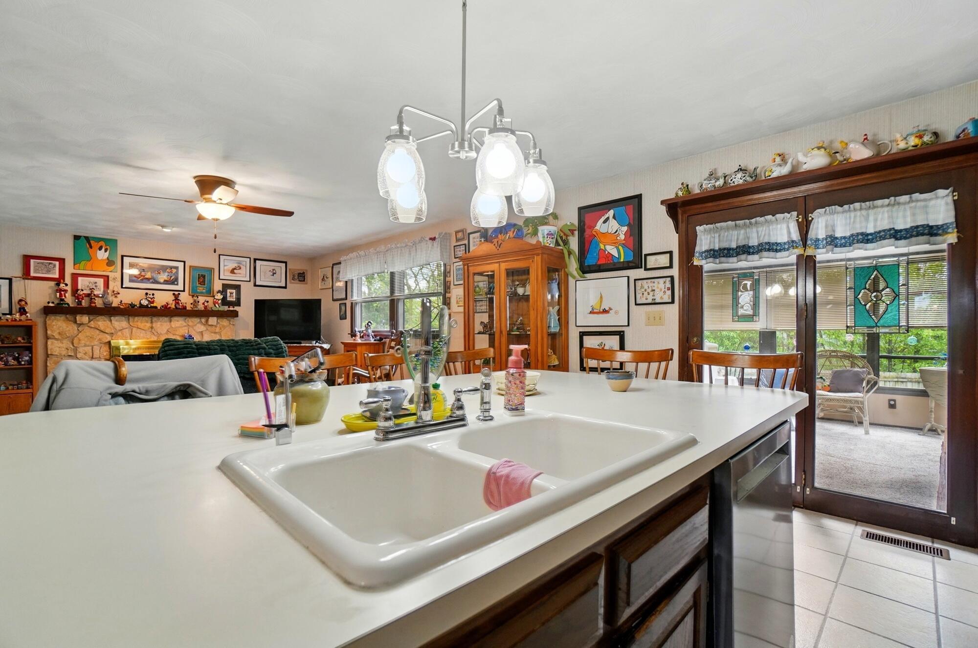 2857 Buxton Lane, Grove City, Ohio image 16