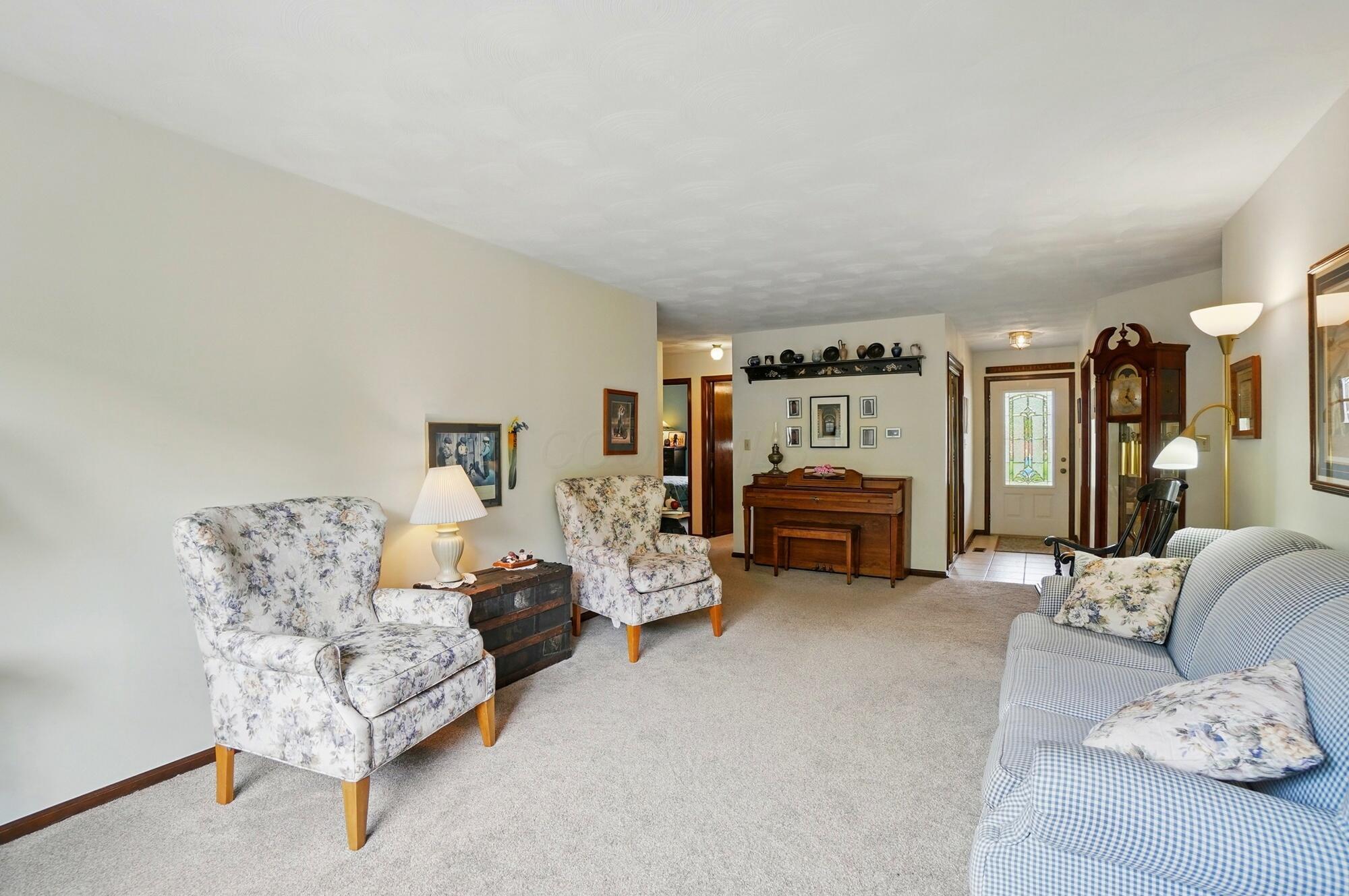2857 Buxton Lane, Grove City, Ohio image 8