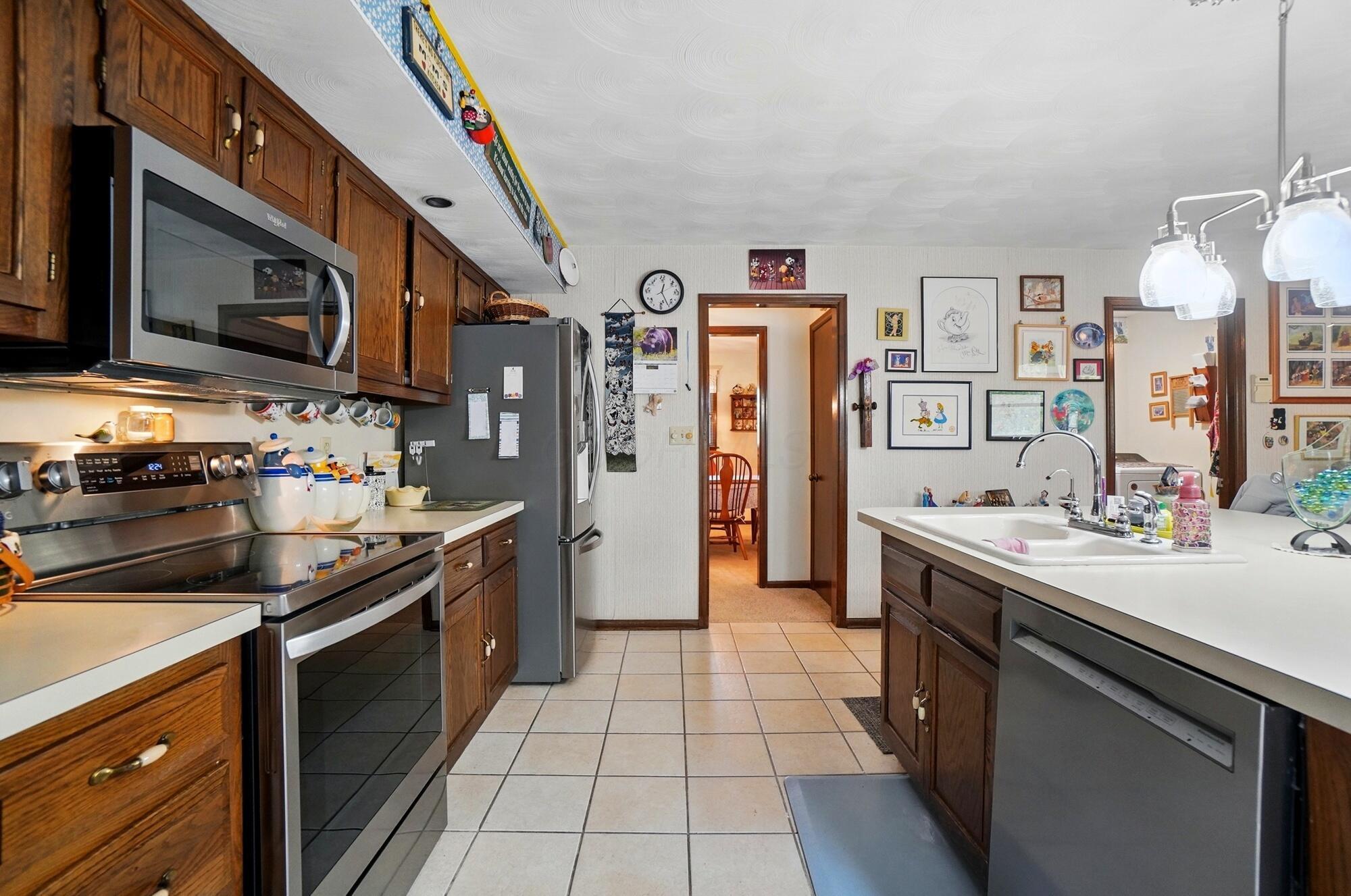 2857 Buxton Lane, Grove City, Ohio image 14