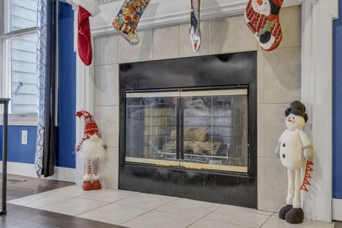 Tiny photo for 1592 Magoffin Avenue, Columbus, OH 43207 (MLS # 225044803)