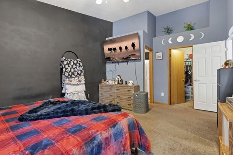 Tiny photo for 1592 Magoffin Avenue, Columbus, OH 43207 (MLS # 225044803)