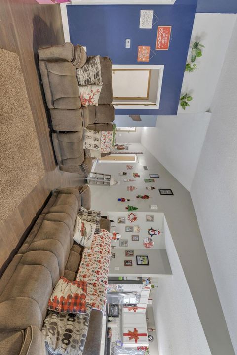 Tiny photo for 1592 Magoffin Avenue, Columbus, OH 43207 (MLS # 225044803)