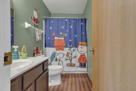 Tiny photo for 1592 Magoffin Avenue, Columbus, OH 43207 (MLS # 225044803)