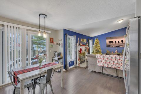 Tiny photo for 1592 Magoffin Avenue, Columbus, OH 43207 (MLS # 225044803)