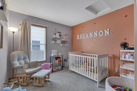 Tiny photo for 1592 Magoffin Avenue, Columbus, OH 43207 (MLS # 225044803)