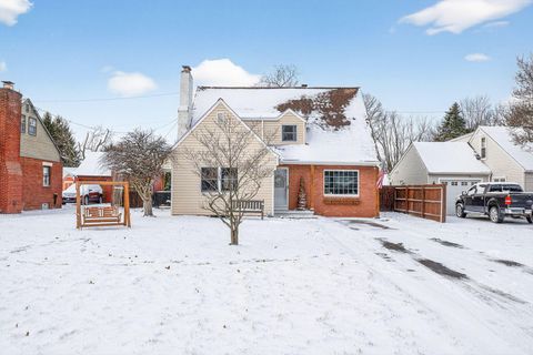 Photo of 553 King Avenue, Marion, OH 43302 (MLS # 226001649)