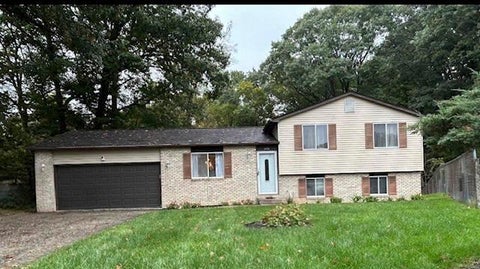 Photo of 2856 Vantage Point Drive, Columbus, OH 43224 (MLS # 226038976)