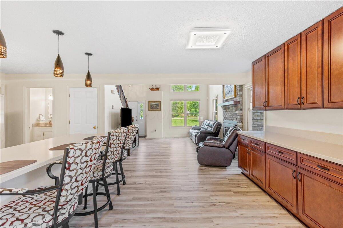 1205 Holton Road, Grove City, Ohio image 7