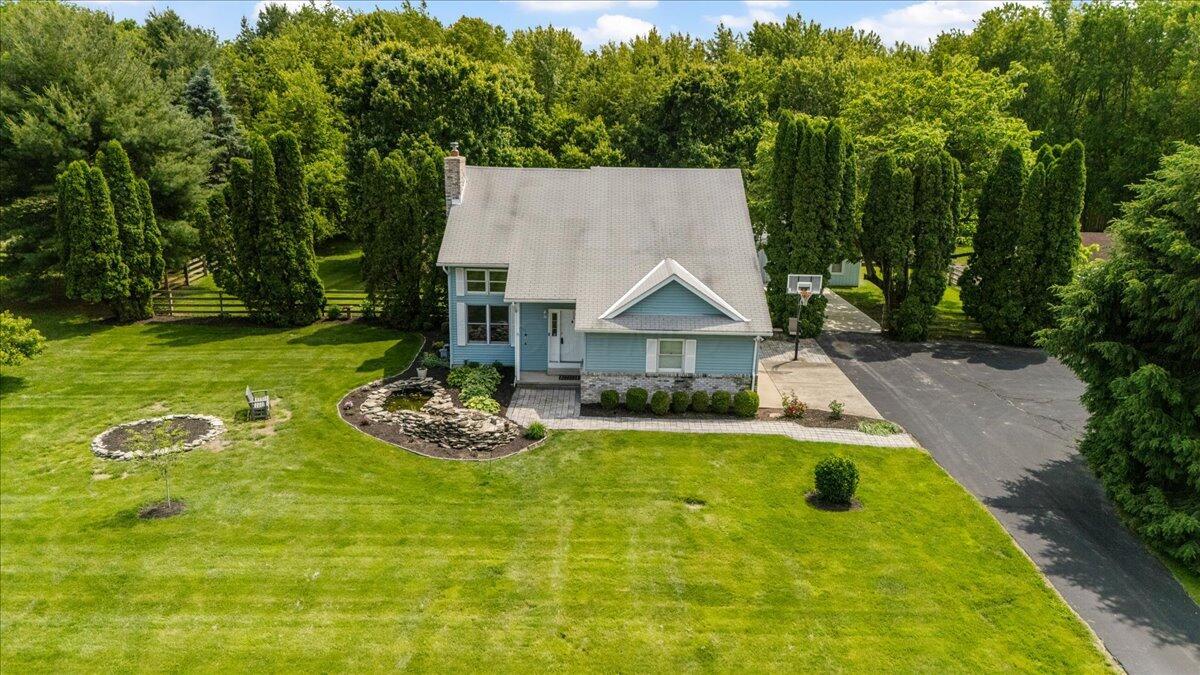 1205 Holton Road, Grove City, Ohio image 32
