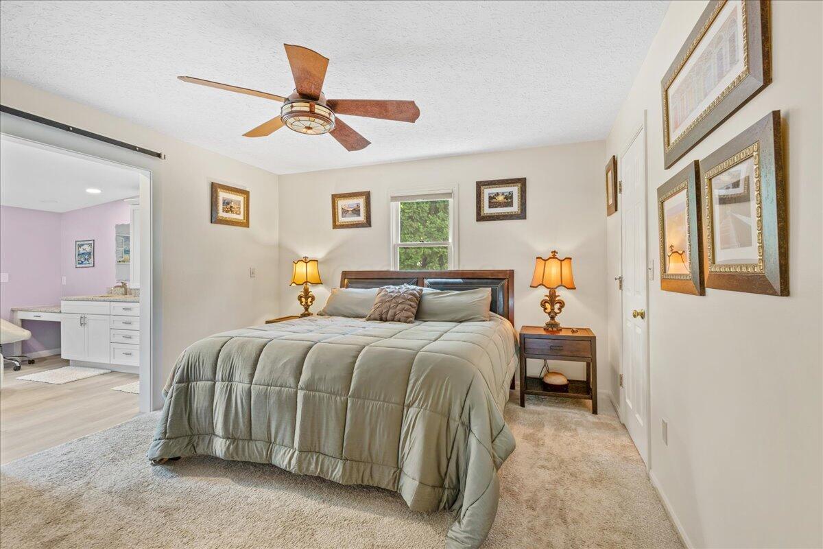1205 Holton Road, Grove City, Ohio image 13