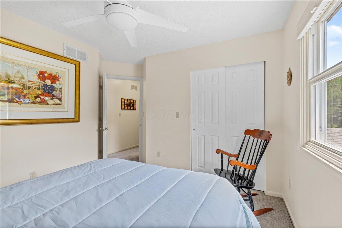 1205 Holton Road, Grove City, Ohio image 22