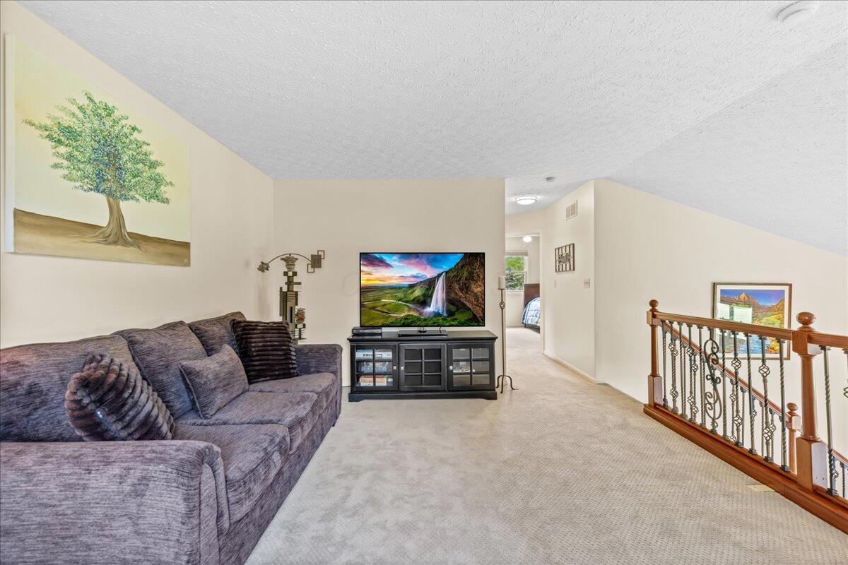 1205 Holton Road, Grove City, Ohio image 19