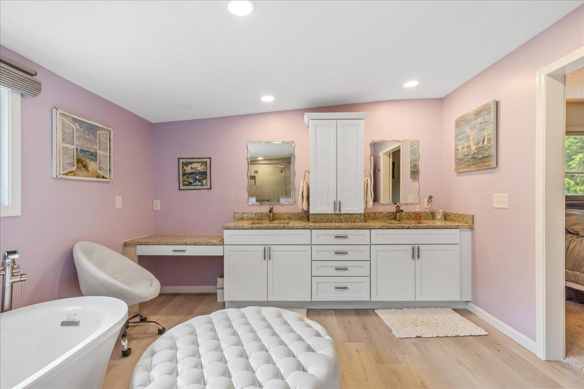 1205 Holton Road, Grove City, Ohio image 14