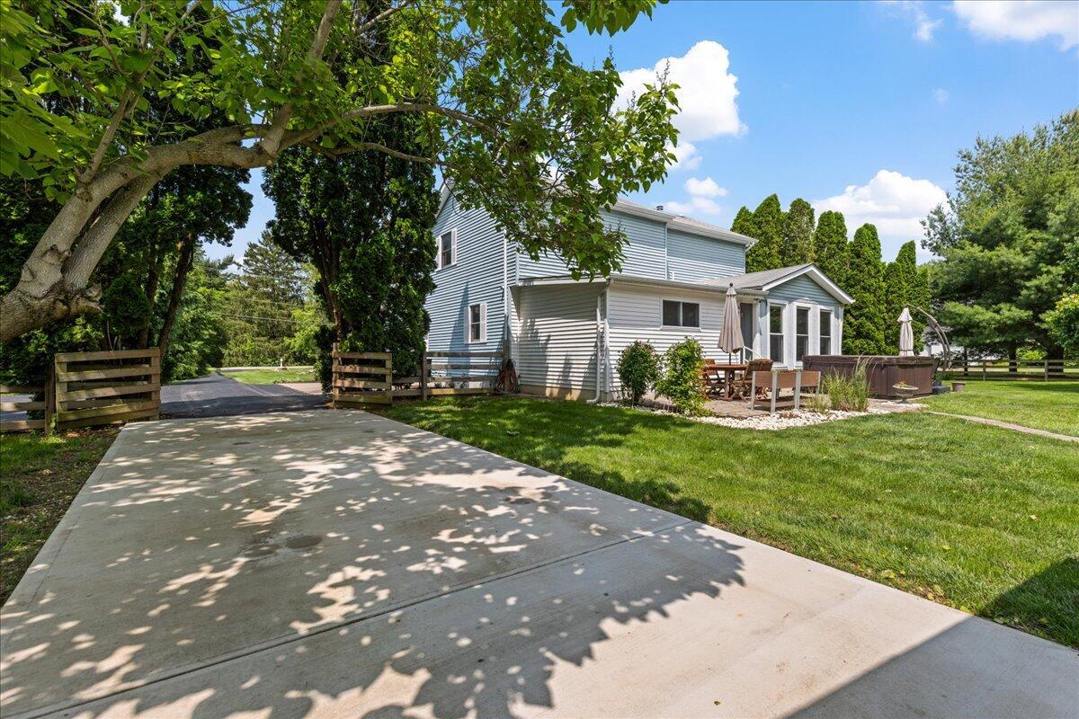 1205 Holton Road, Grove City, Ohio image 26