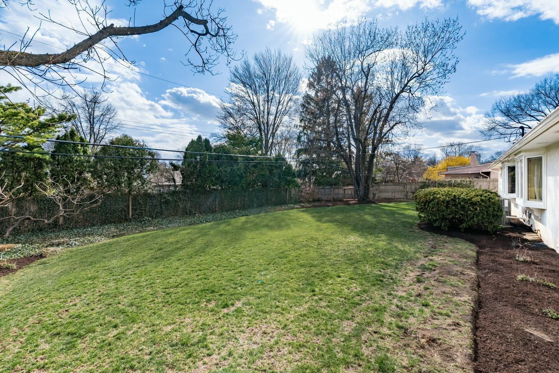1327 Friar Lane, Columbus, Ohio image 40