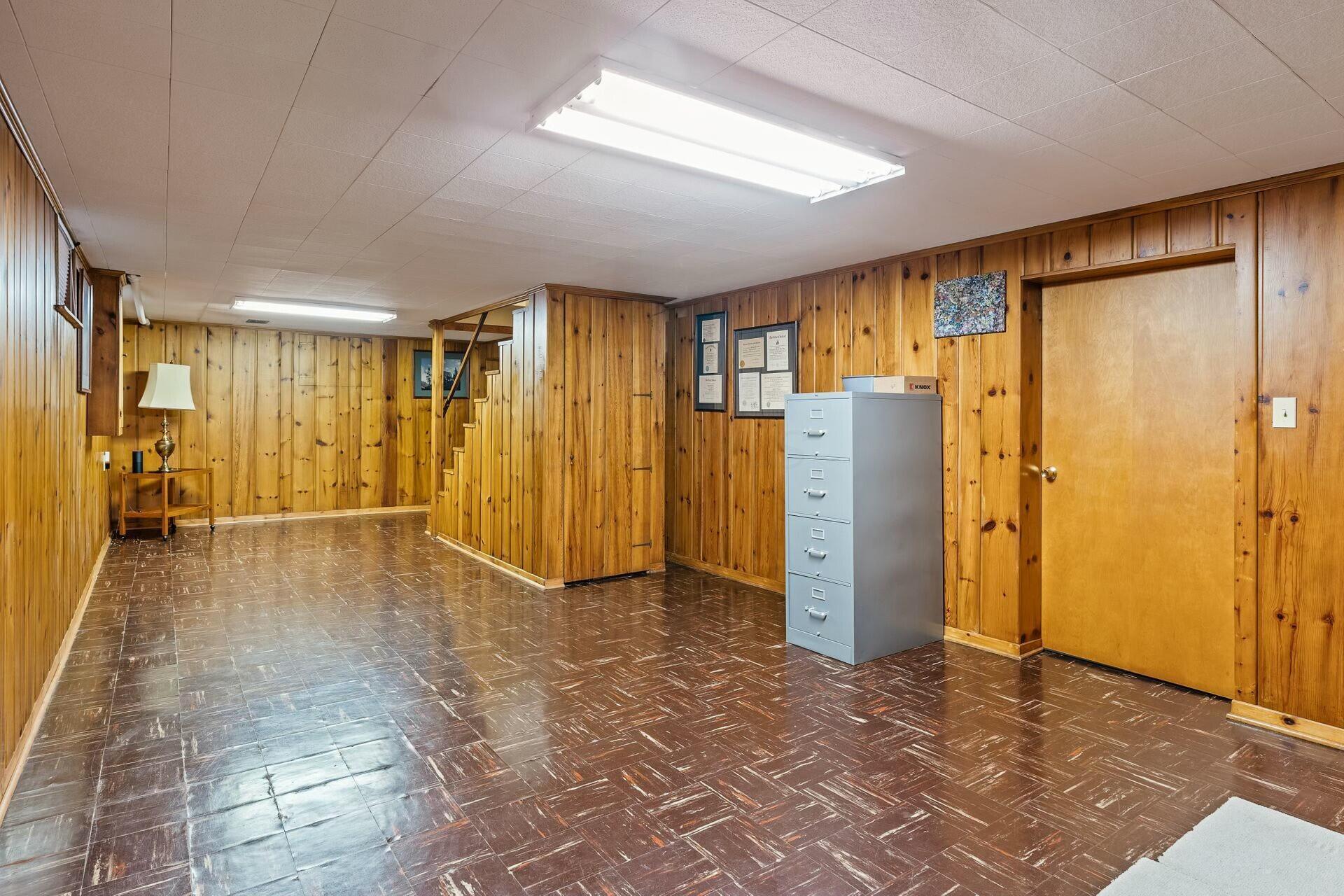 1327 Friar Lane, Columbus, Ohio image 36