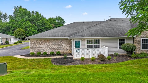 Photo of 185 Groveport Pike 4C #4C, Canal Winchester, OH 43110 (MLS # 226023880)