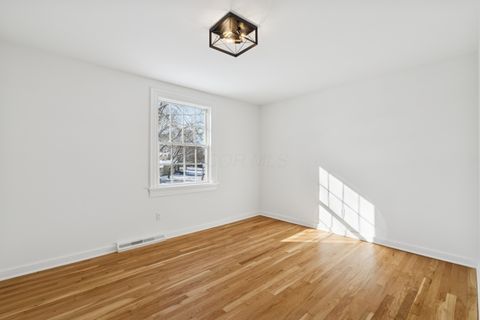 Tiny photo for 4540 Langport Road, Upper Arlington, OH 43220 (MLS # 225044815)