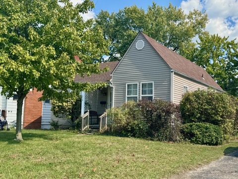 Photo of 1710 S Champion Avenue, Columbus, OH 43207 (MLS # 225037325)