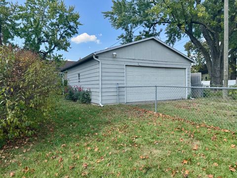 Tiny photo for 1710 S Champion Avenue, Columbus, OH 43207 (MLS # 225037325)