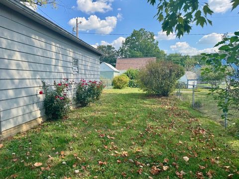 Tiny photo for 1710 S Champion Avenue, Columbus, OH 43207 (MLS # 225037325)