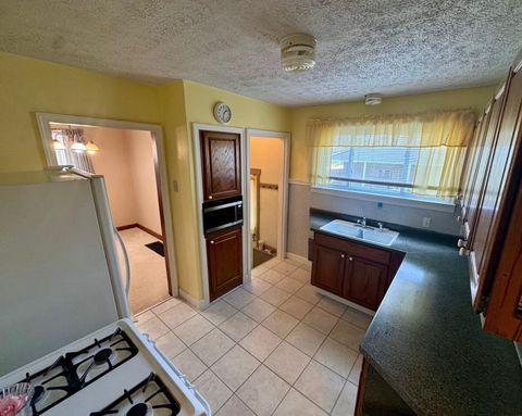 Tiny photo for 1710 S Champion Avenue, Columbus, OH 43207 (MLS # 225037325)