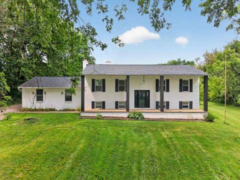 Photo of 4833 Columbus Road, Centerburg, OH 43011 (MLS # 226030427)