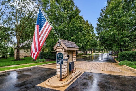 Tiny photo for 55 Brookehill Drive, Powell, OH 43065 (MLS # 226036194)