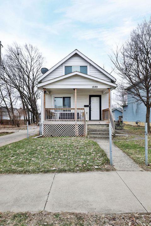 Photo of 1599 Mooberry Street, Columbus, OH 43205 (MLS # 226000214)