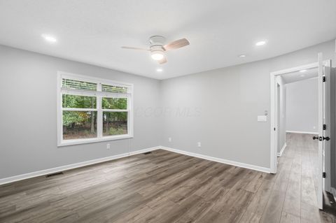 Tiny photo for 274 Stamford Drive, Powell, OH 43065 (MLS # 225037000)