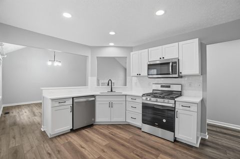 Tiny photo for 274 Stamford Drive, Powell, OH 43065 (MLS # 225037000)